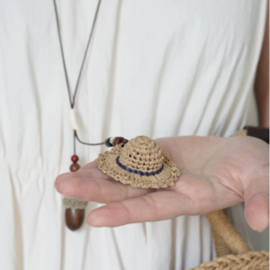 A Lightweight Handmade Accessory Inspired by Seaside Escapes and Slow Summer Days
