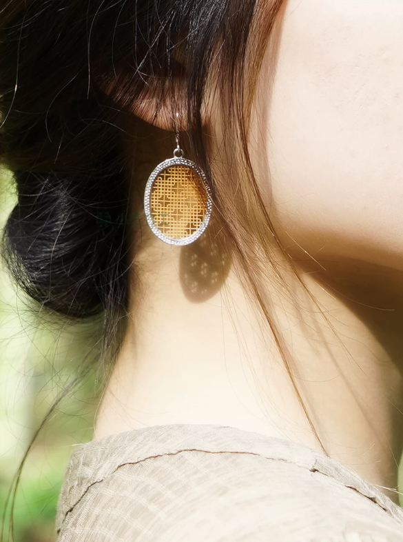 Suzhou Garden Window Bamboo Earrings