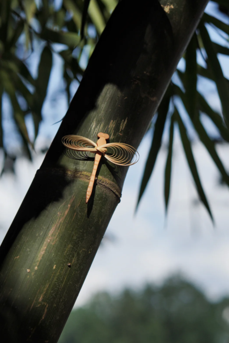 Natural Bamboo Dragonfly Brooch | Artisan Handwoven Statement Pin with Oriental Craftsmanship - Image 2