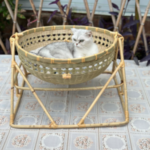 Handwoven Bamboo Rocking Cat Bed – Natural Wicker Hanging Cat House